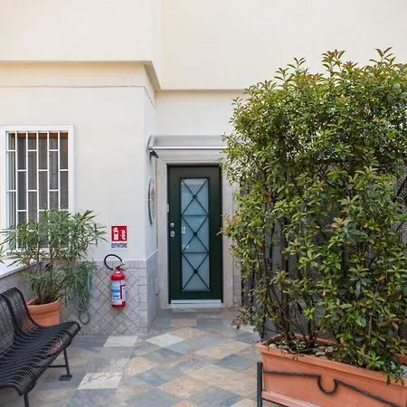 Guest house Little Rock Gaeta